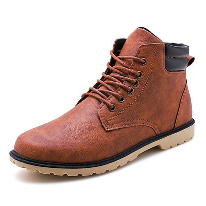Lightweight casual shoes with thick soles