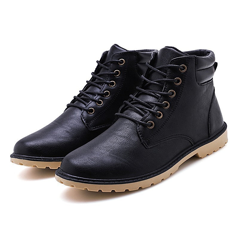 Lightweight casual shoes with thick soles