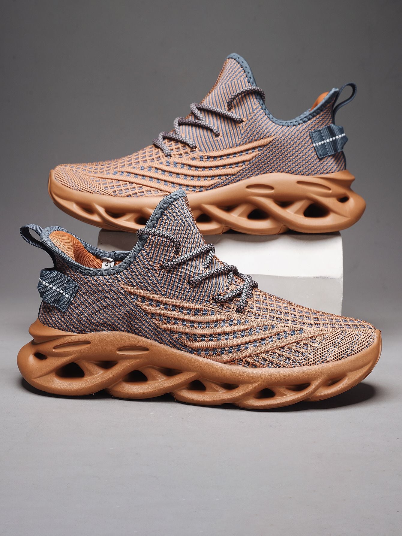 Sneaker Men's Fly-kit Mesh Twist Bottom Lightweight